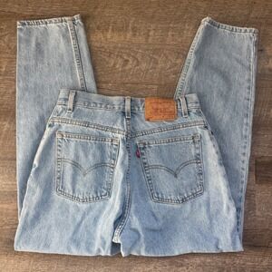 Vintage Levis 550 Relaxed Fit Tapered Leg Light Wash High Rise Mom Jeans 6 S US